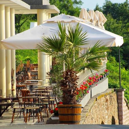 Luxury Versailles Apartments Center Opera Burgas City Exterior foto