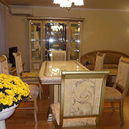 Luxury Versailles Apartments Center Opera Burgas City Zimmer foto